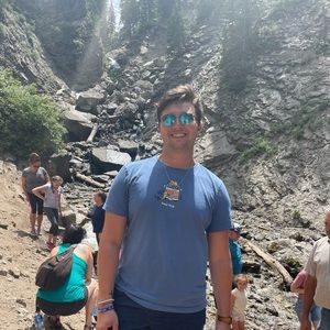 Meet your Posher, Harrison